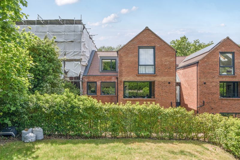 Photo 3- click for photo gallery